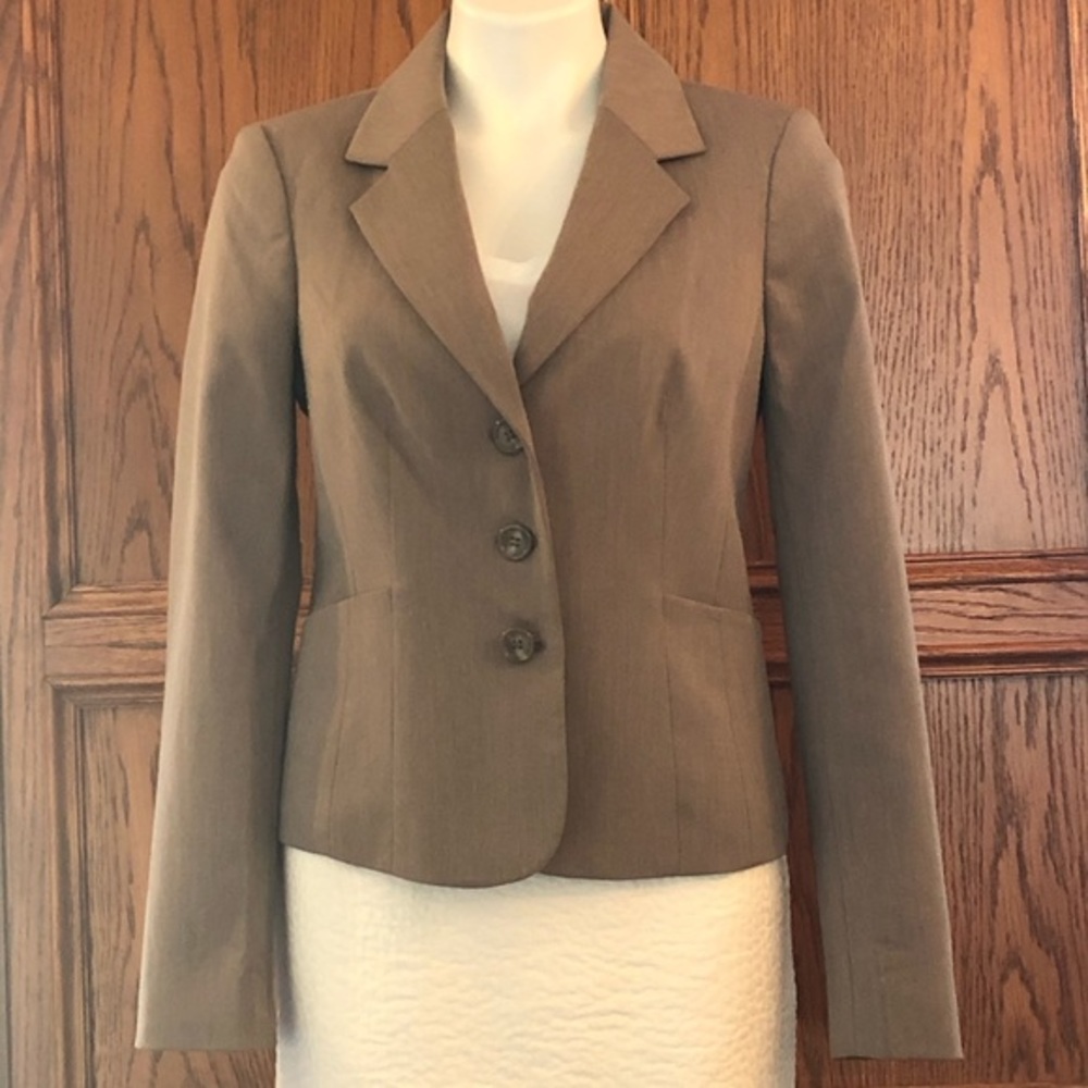 The Limited Collection Tan Blazer Size 6